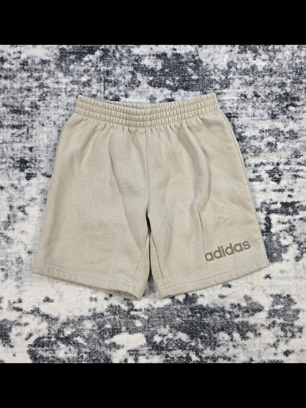 Adidas Boys Fleece Shorts Beige Logo Athletic Sweat Shorts Size 5